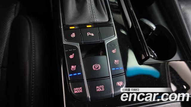 Kia K7 2016 — photo 19