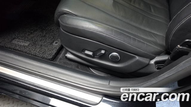 Genesis G80 2021 — photo 33