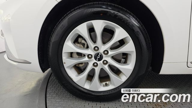 Kia K8 2023 — photo 5
