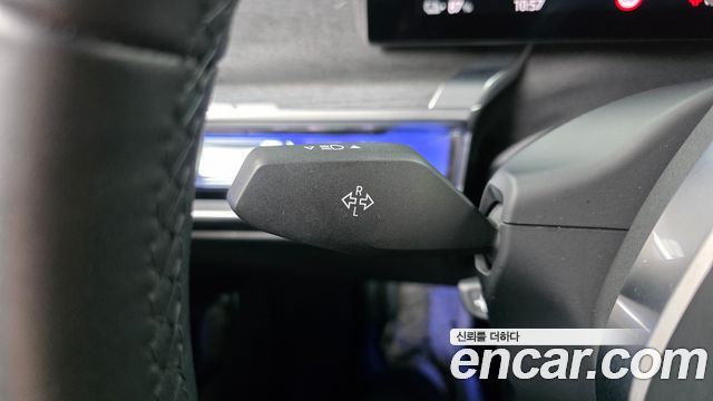 BMW i7 2023 — photo 25