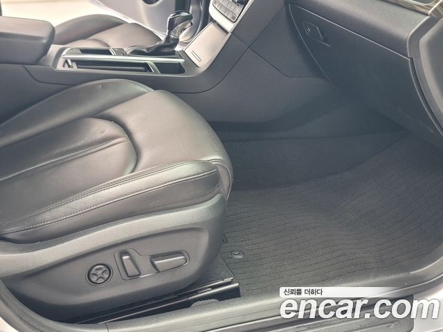 Hyundai Sonata 2015 — photo 9