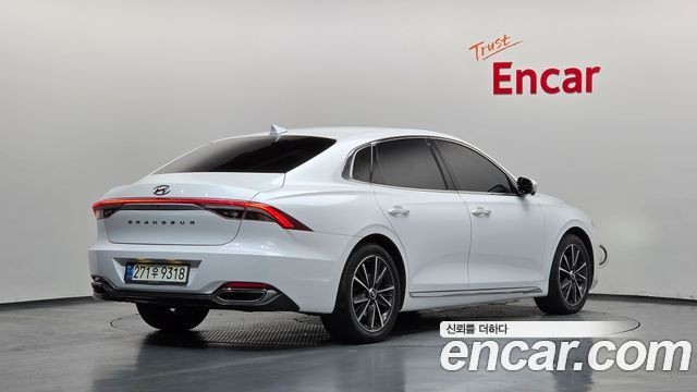 Hyundai Grandeur 2022 — photo 2