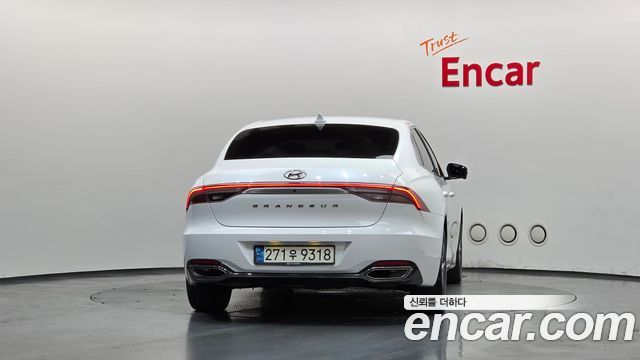 Hyundai Grandeur 2022 — photo 4