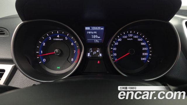 Hyundai i30 2016 — photo 11