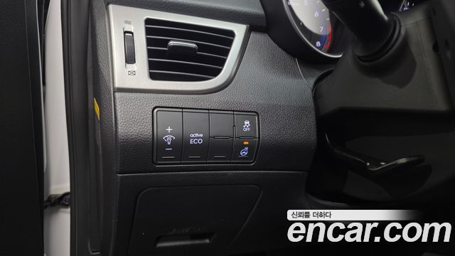 Hyundai i30 2016 — photo 25