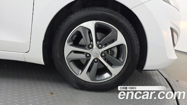 Hyundai i30 2016 — photo 7