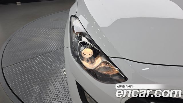 Hyundai i30 2016 — photo 8