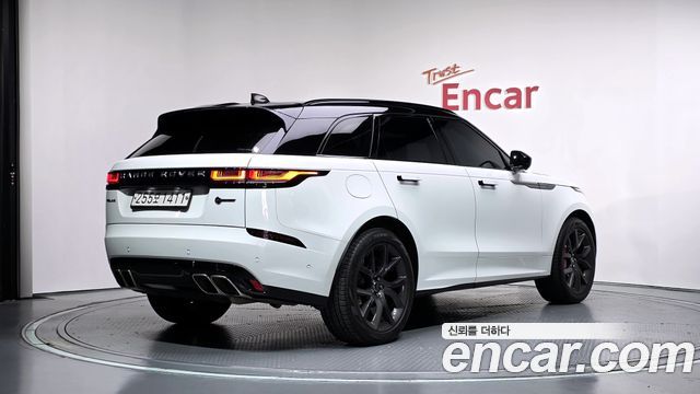 Land Rover Range Rover Velar 2019 — photo 2