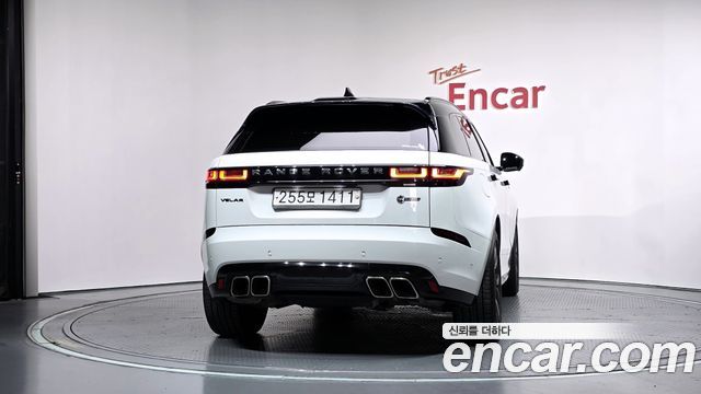 Land Rover Range Rover Velar 2019 — photo 4