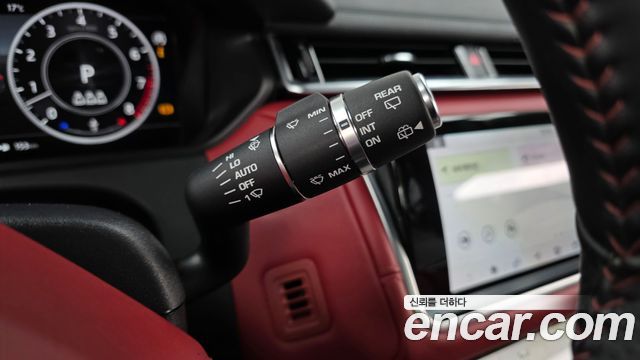 Land Rover Range Rover Velar 2019 — photo 30