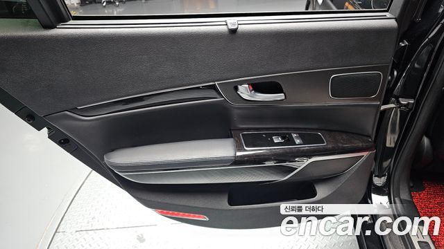 Kia K9 2014 — photo 15