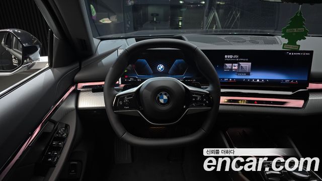 BMW 5-Series 2026 — photo 19