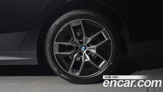 BMW 5-Series 2026 — photo 7