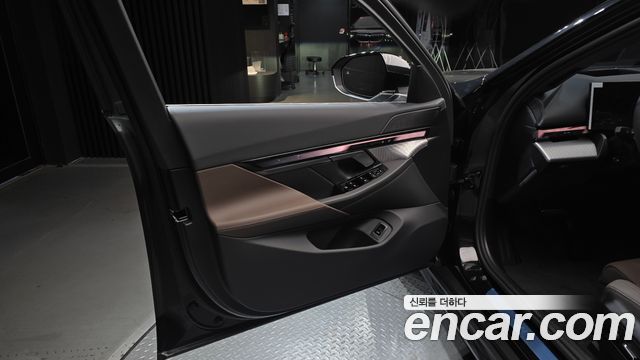 BMW 5-Series 2026 — photo 14