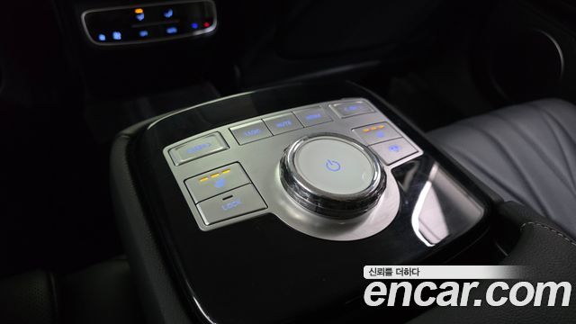 Genesis G80 2023 — photo 28