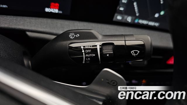 Kia EV6 2022 — photo 28