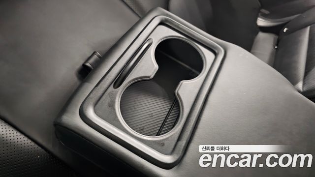 Kia EV6 2022 — photo 31