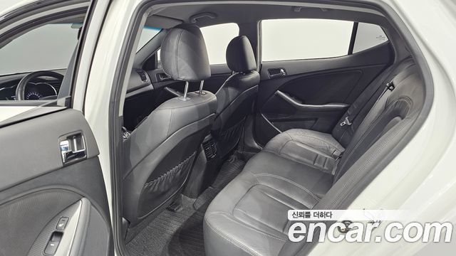 Kia K5 2013 — photo 18