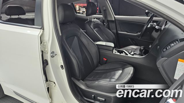 Kia K5 2013 — photo 16