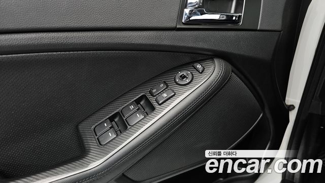 Kia K5 2013 — photo 29