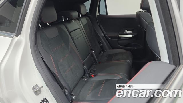 Mercedes-Benz GLA-Class 2024 — photo 18