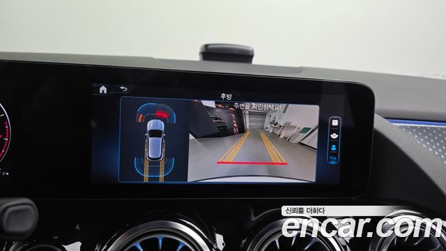 Mercedes-Benz GLA-Class 2024 — photo 22
