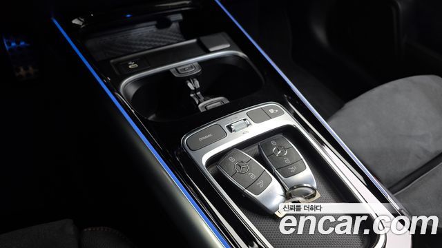 Mercedes-Benz GLA-Class 2024 — photo 26