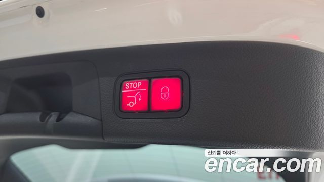 Mercedes-Benz GLA-Class 2024 — photo 31