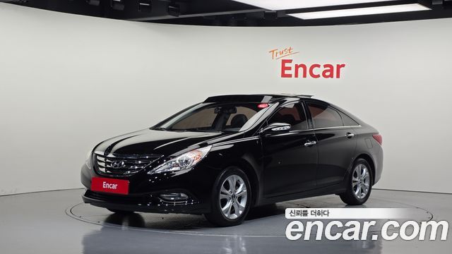 Hyundai Sonata 2010 — photo 1