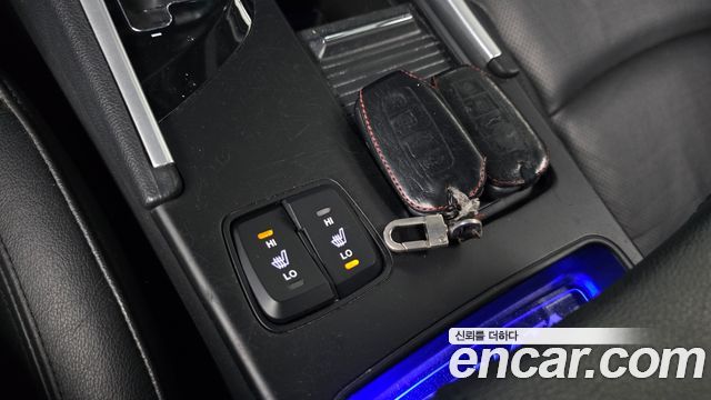 Hyundai Sonata 2010 — photo 11