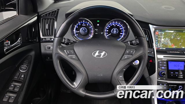 Hyundai Sonata 2010 — photo 14