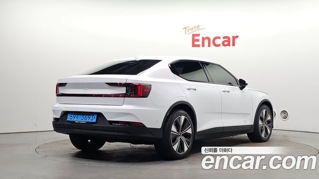Polestar Polestar 2 2023 — photo 2