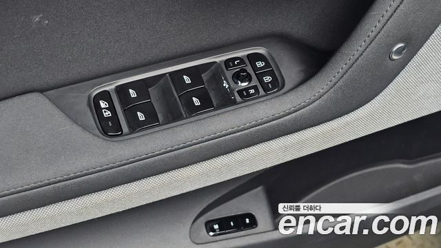 Polestar Polestar 2 2023 — photo 19
