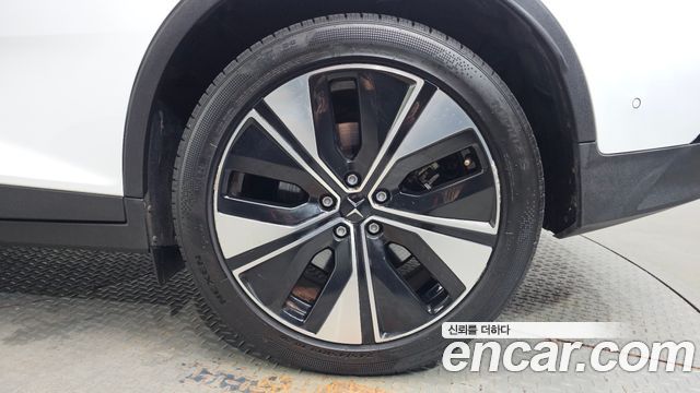 Polestar Polestar 2 2023 — photo 7