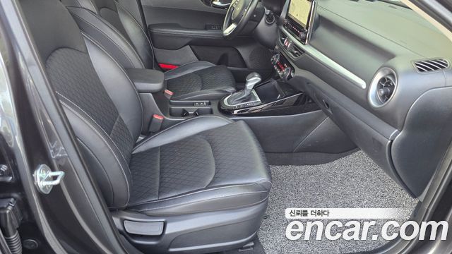 Kia K3 2022 — photo 7