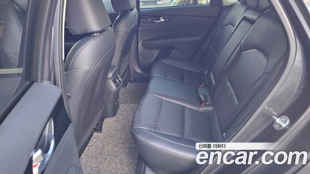 Kia K3 2022 — photo 9