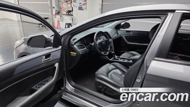 Hyundai Sonata 2017 — photo 13