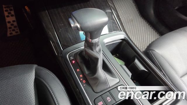 Kia Sorento 2018 — photo 12
