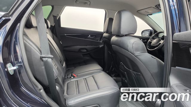 Kia Sorento 2018 — photo 17