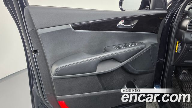 Kia Sorento 2018 — photo 14