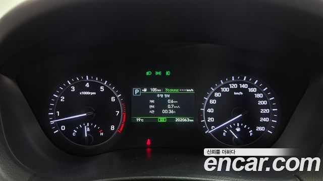 Genesis G80 2017 — photo 8