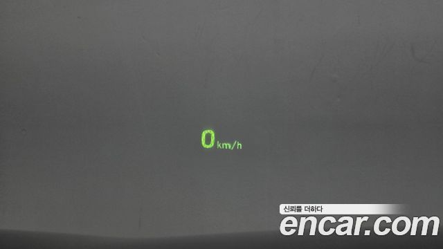 Genesis G80 2017 — photo 17