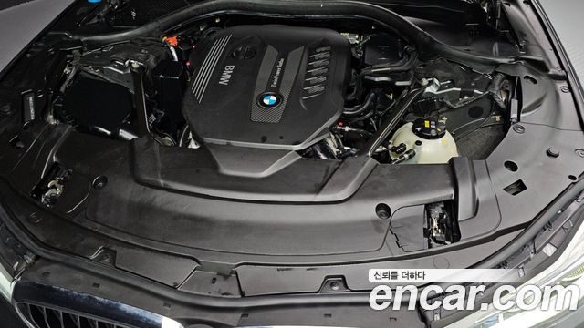 BMW 7-Series 2016 — photo 6