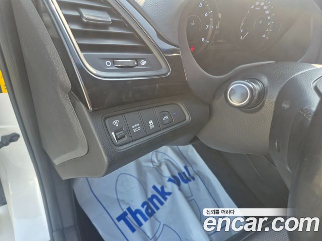 Hyundai Grandeur 2011 — photo 9