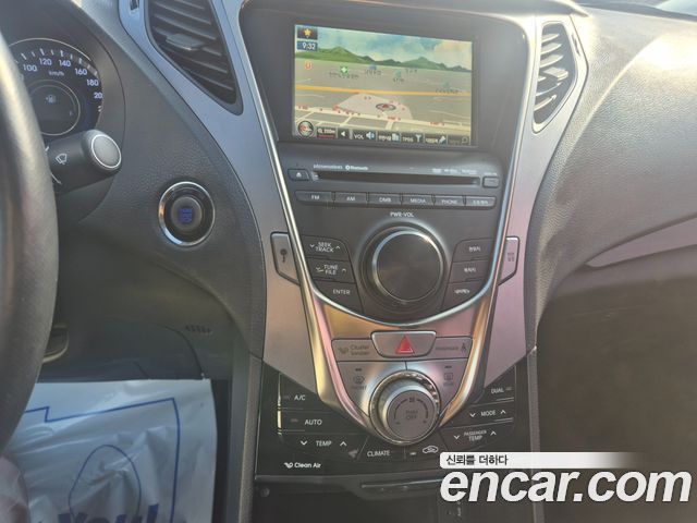 Hyundai Grandeur 2011 — photo 12