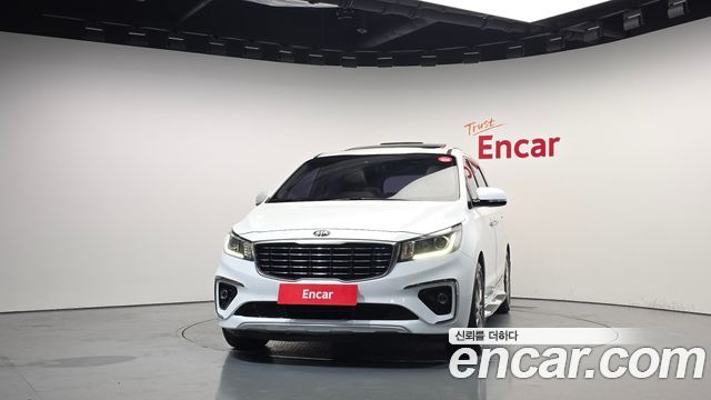 Kia Canival 2019 — photo 3