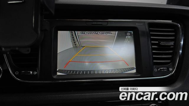 Kia Canival 2019 — photo 22