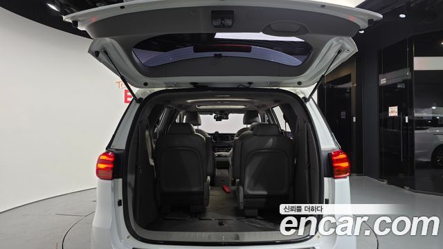 Kia Canival 2019 — photo 26