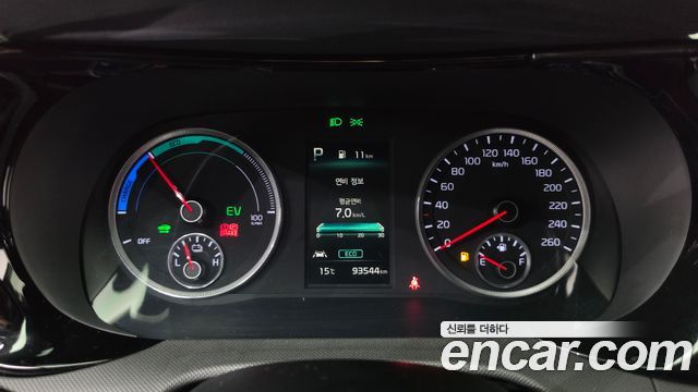 Kia K5 2023 — photo 8