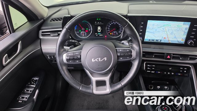 Kia K5 2023 — photo 13